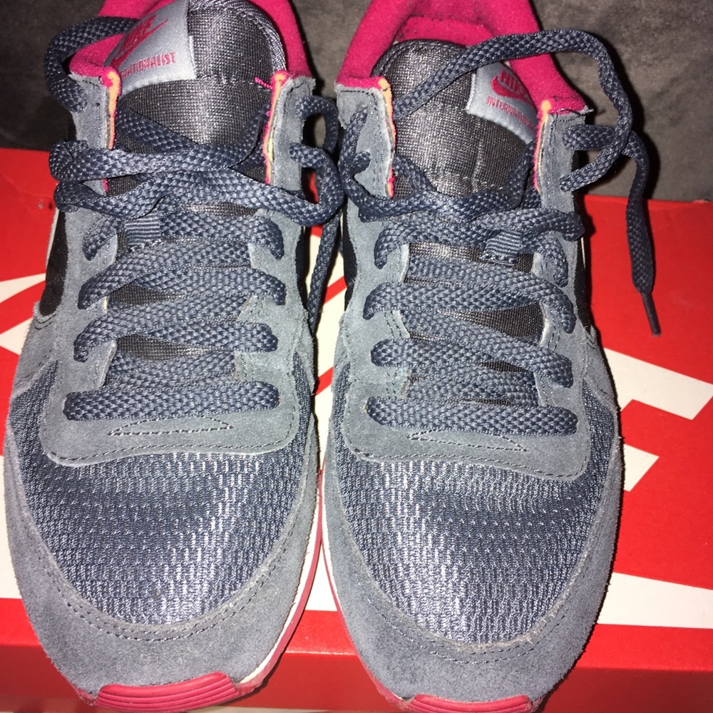 Nike internationalist